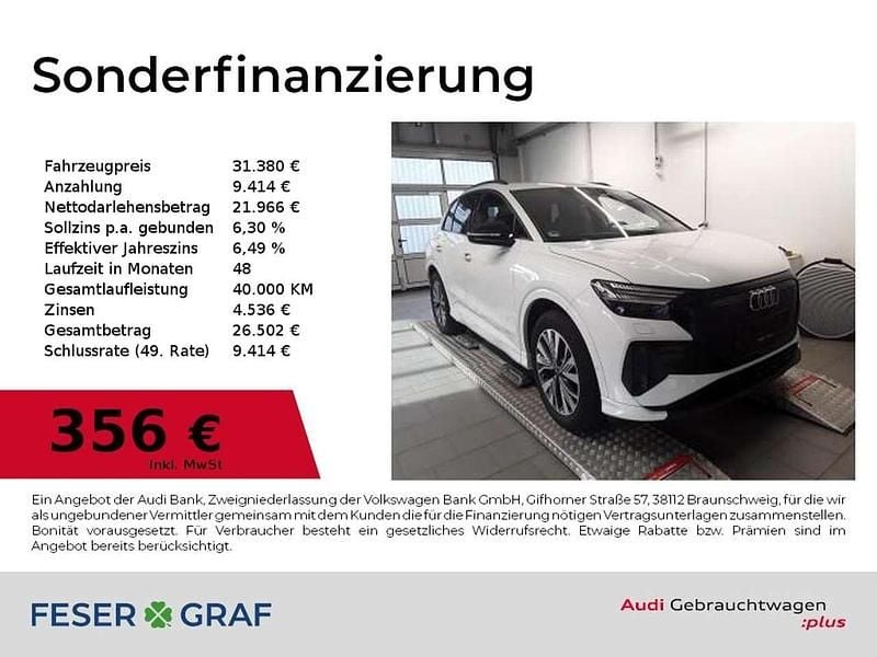 Gletscherweiß metallic Gebraucht 2022 Audi Q4 e-tron Ambiente SUV | 31.380 € (Fairer Preis) - Bild 1/2