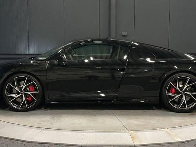 Gebraucht Audi R8 Coupé Performance 570 PS (419 kW) 2024 Mythosschwarz metallic Coupé