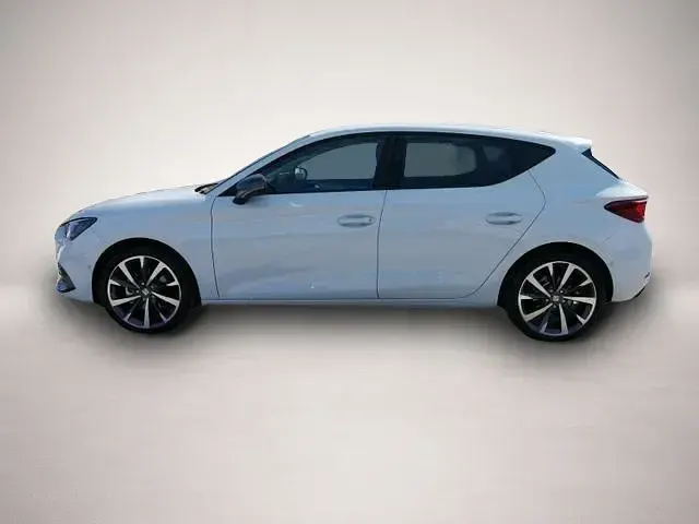 Neu Seat Leon FR 150 PS (110 kW) 2026 Weiß Limousine