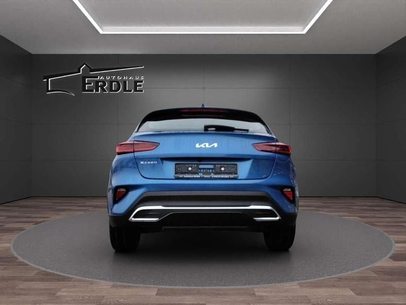 Neu Kia XCeed Vision 150 PS (110 kW) 2025 Blau SUV