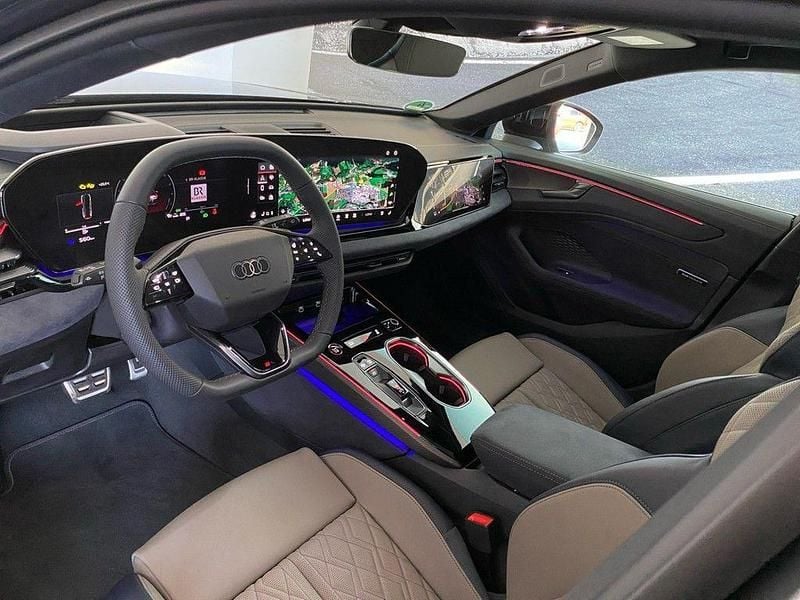 Używany Audi A6 Exclusive 367 KM (269 kW) 2025 Szary Kombi