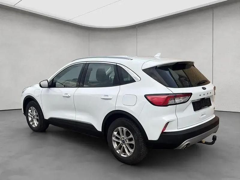 Gebraucht Ford Kuga Titanium 152 PS (111 kW) 2022 Frozen white SUV