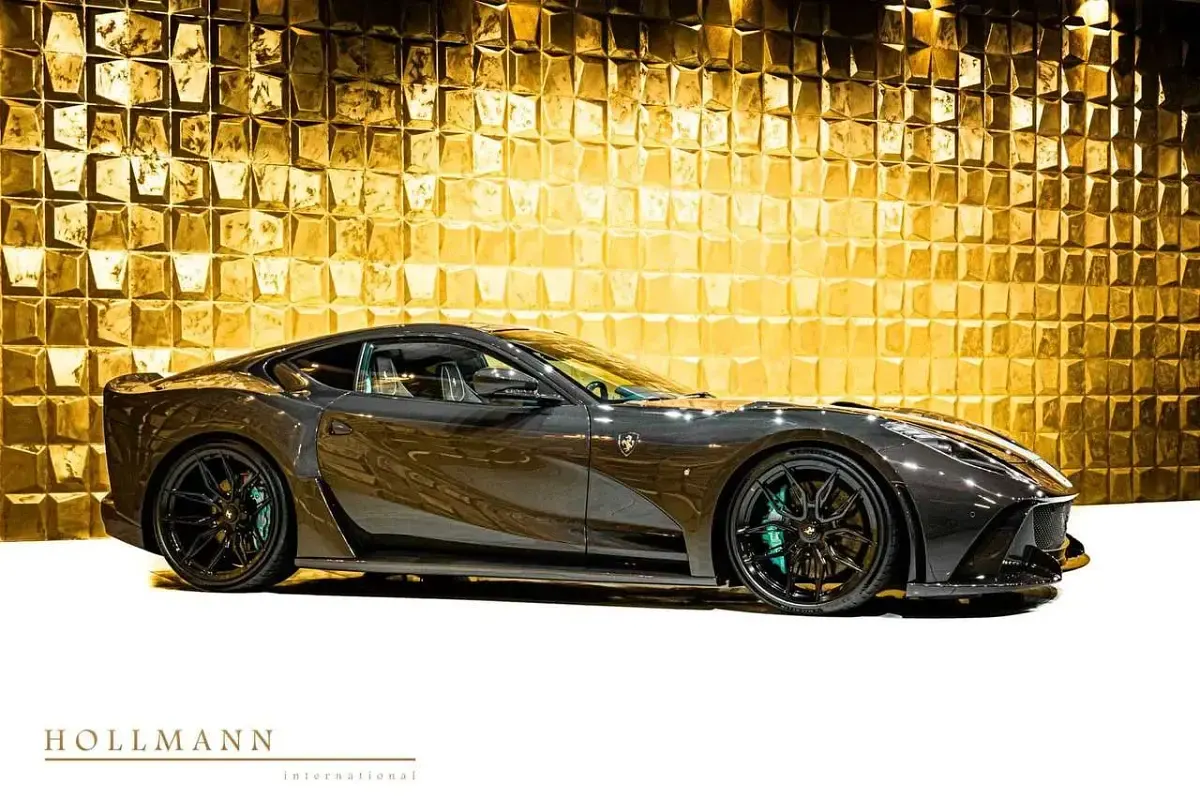 Neu Ferrari 812 799 PS (587 kW) 2026 Schwarz Coupé