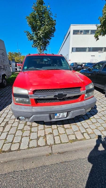 Rot Gebraucht 2003 Chevrolet Avalanche Abholung | 6.400 € - Bild 1/4