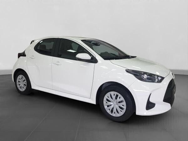 Gebraucht Toyota Yaris Hybrid Comfort 116 PS (85 kW) 2024 Weiß (schneeweiß) Kleinwagen