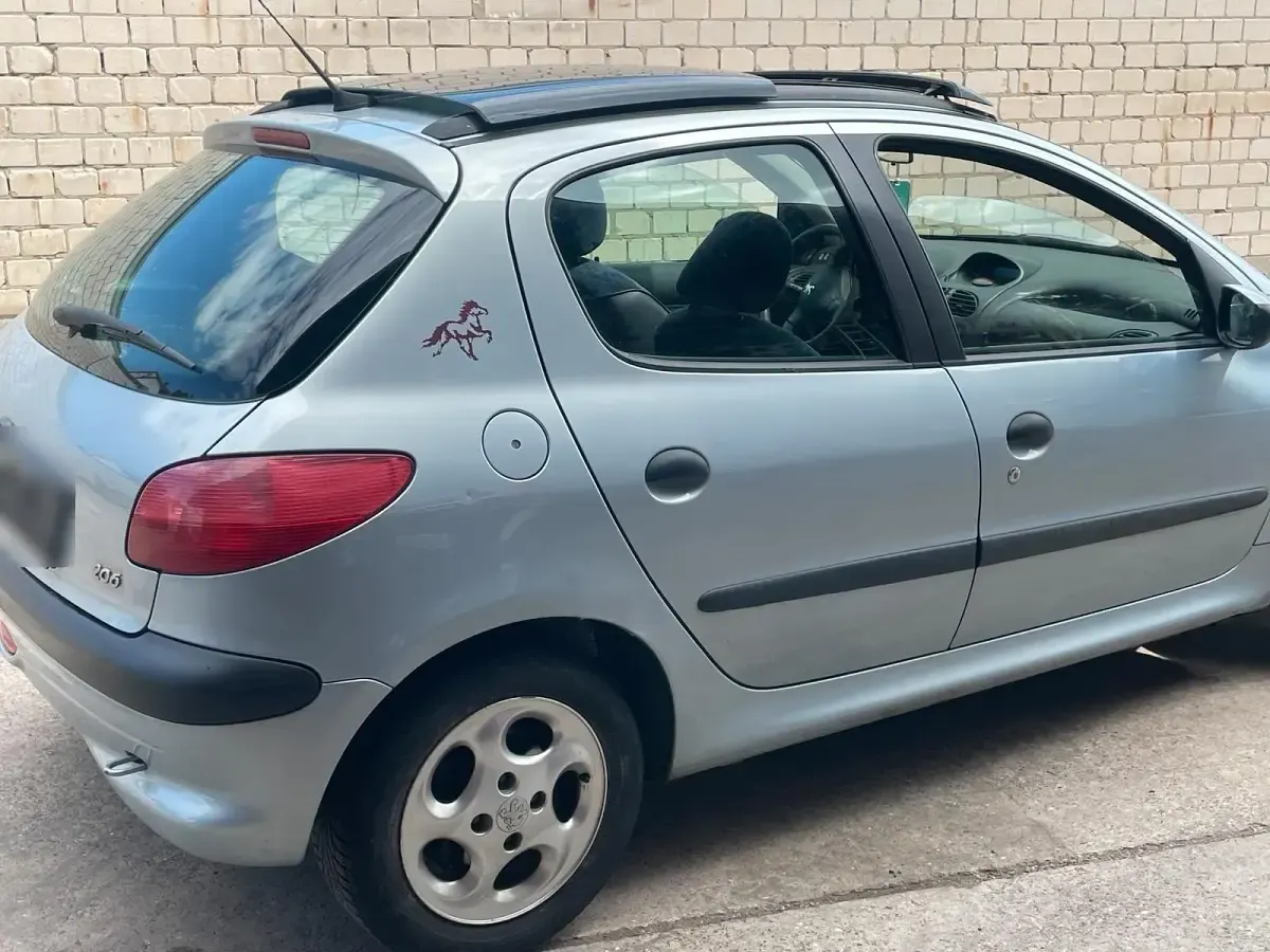 Gebraucht Peugeot 206 75 PS (55 kW) 2001 Blau Kleinwagen