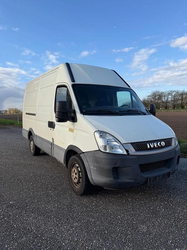 Gebraucht Iveco Daily 126 PS (92 kW) 2012 Van / Kleinbus