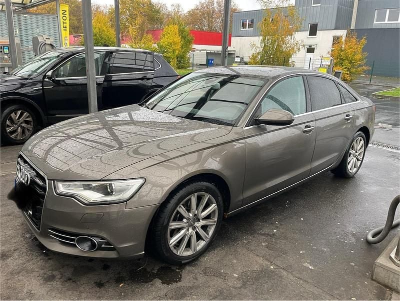 Grau Gebraucht 2014 Audi A6 Limousine | 12.800 € (Guter Preis) - Bild 1/4