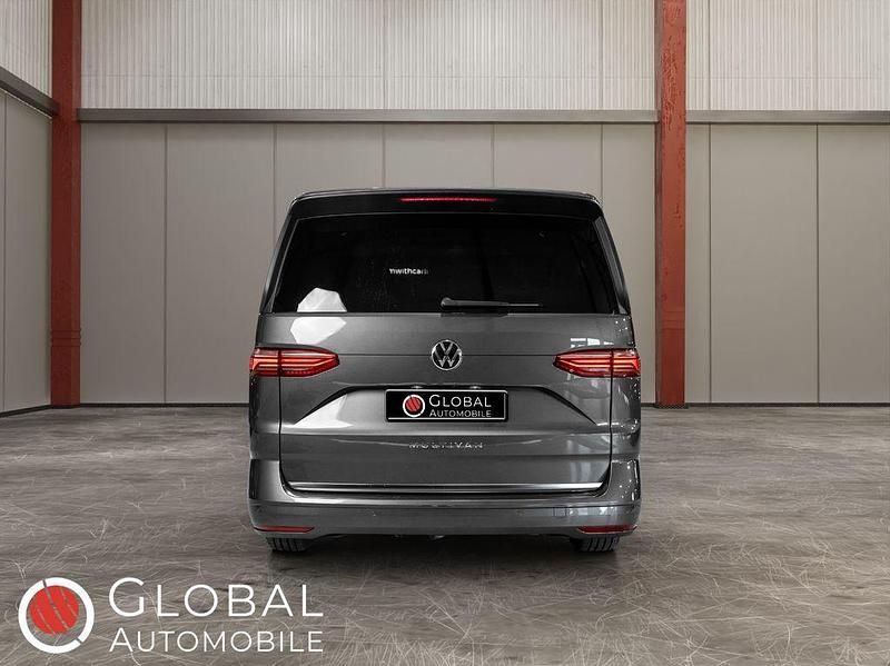 Gebraucht VW Multivan 150 PS (110 kW) 2024 Grau Van