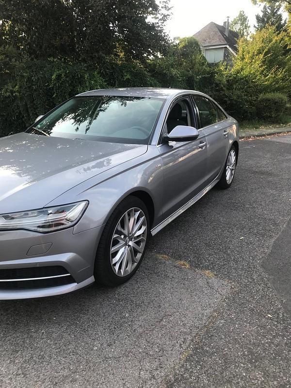 Gebraucht Audi A6 S-Line 218 PS (160 kW) 2015 Grau Limousine