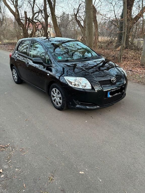 Schwarz Gebraucht 2009 Toyota Auris Limousine | 2.999 € (Guter Preis) - Bild 1/4