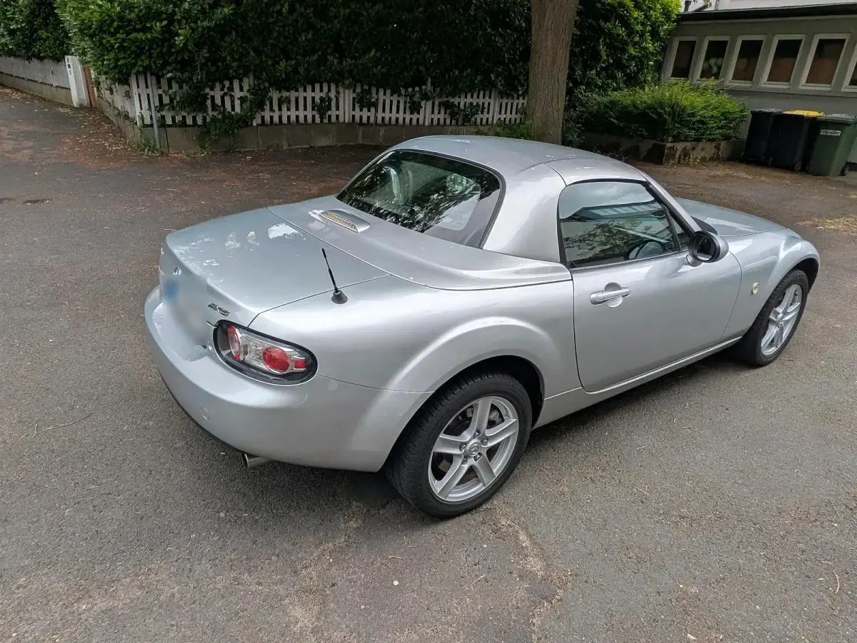 Gebraucht Mazda MX5 126 PS (92 kW) 2007 Silber Cabrio