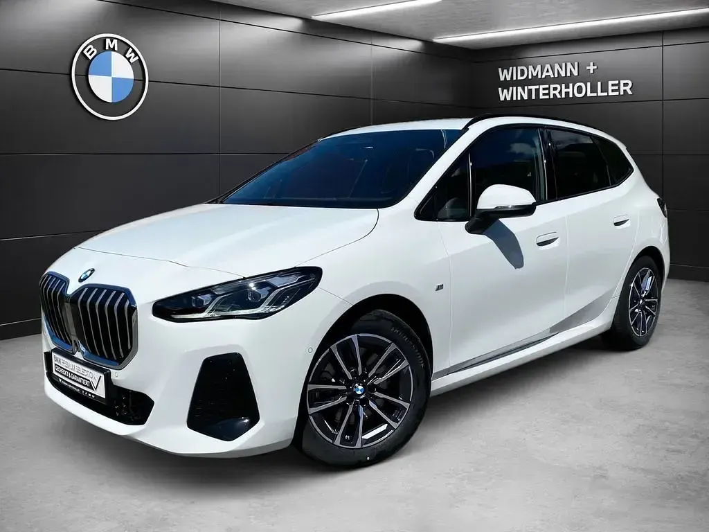 Gebraucht BMW 223 Active Tourer Comfort Edition 197 PS (144 kW) 2025 Weiß Van / Kleinbus