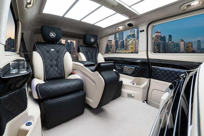 Weiß Neu 2025 Mercedes V300 Business Van / Kleinbus | 416.500 € - Bild 1/4