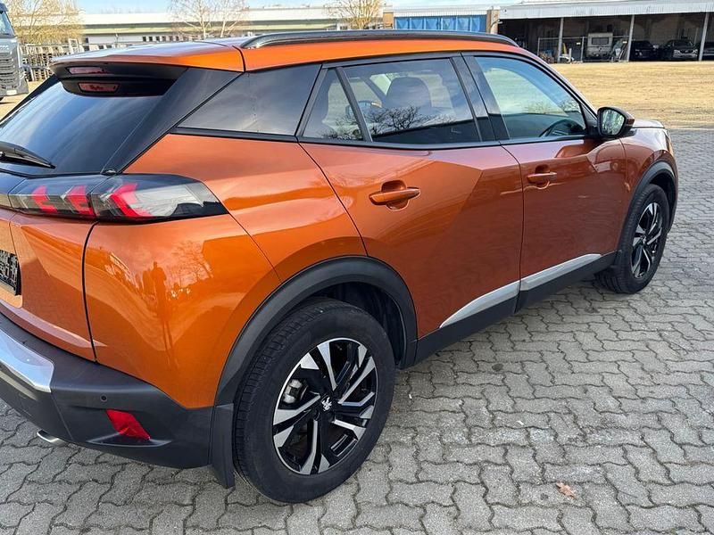 Gebraucht Peugeot 2008 Allure 131 PS (96 kW) 2020 Orange SUV
