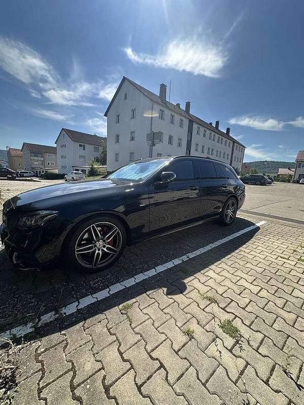 Gebraucht Mercedes E250 AMG line 211 PS (155 kW) 2016 Kombi