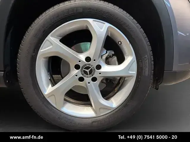 Gebraucht Mercedes GLA200 Urban 156 PS (114 kW) 2019 Grau SUV