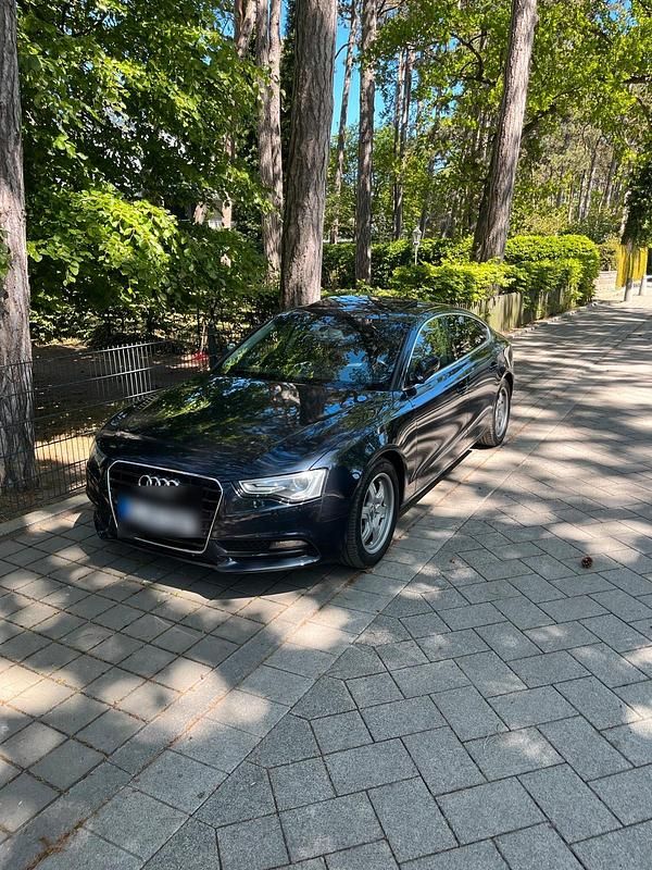 Blau Gebraucht 2011 Audi A5 Coupé | 13.500 € (Fairer Preis) - Bild 1/4