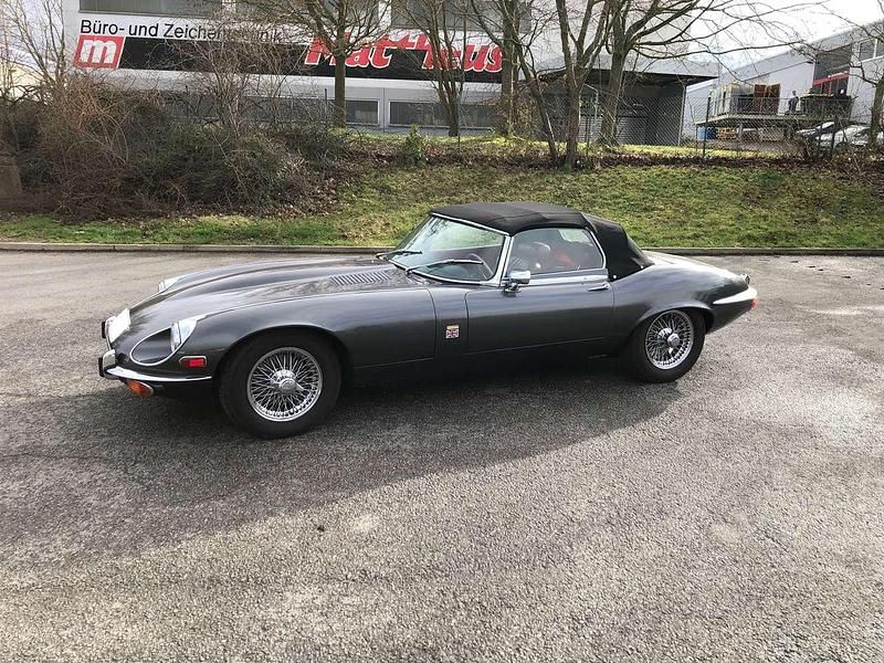 Gebraucht Jaguar E-Type 268 PS (197 kW) 1973 Grau Cabrio
