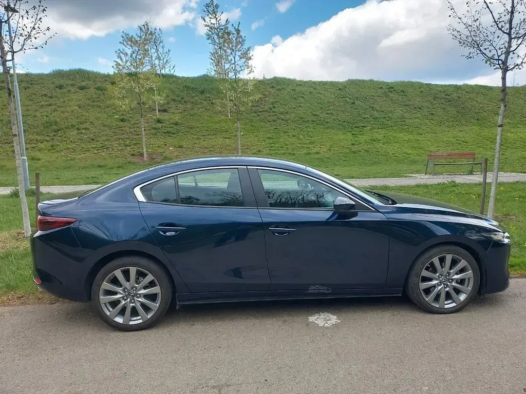 Gebraucht Mazda 3 Sky 150 PS (110 kW) 2022 Blau Limousine