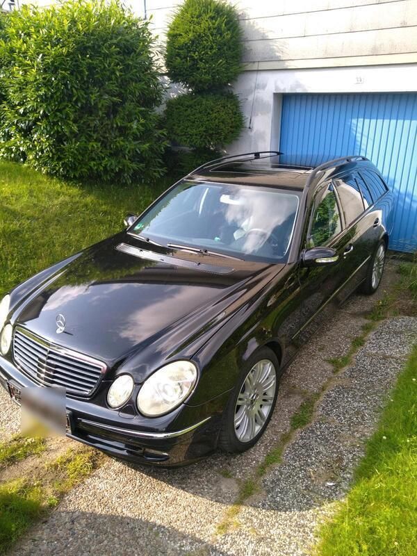 Schwarz Gebraucht 2006 Mercedes E500 Kombi | 8.500 € - Bild 1/4