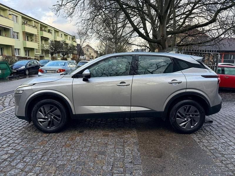 Gebraucht Nissan Qashqai Acenta 158 PS (116 kW) 2022 Silber SUV