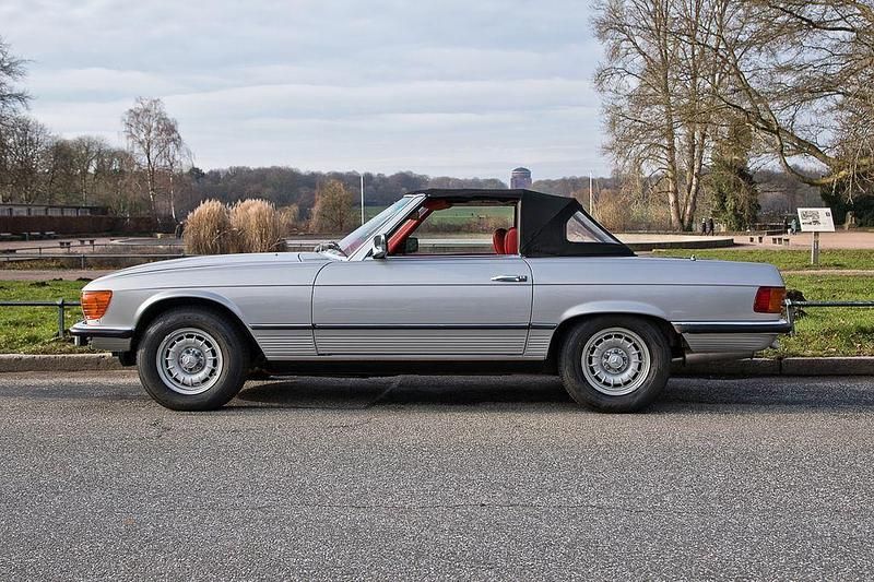 Gebraucht Mercedes SL450 182 PS (133 kW) 1979 Silber Cabrio