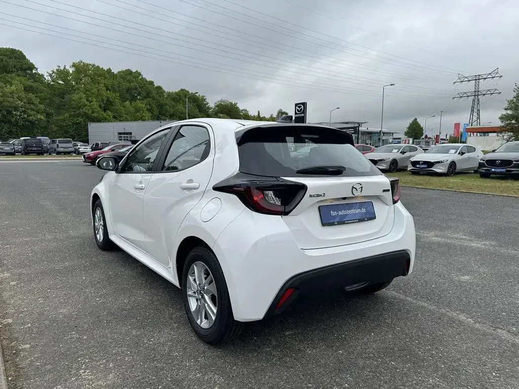 Neu Mazda 2 Center-Line 116 PS (85 kW) 2026 Weiß Kleinwagen