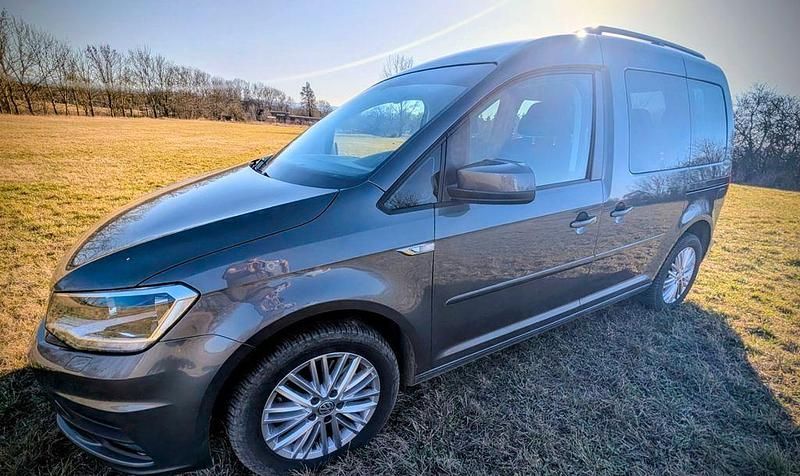 Gebraucht VW Caddy Comfortline 150 PS (110 kW) 2020 Grau Van / Kleinbus