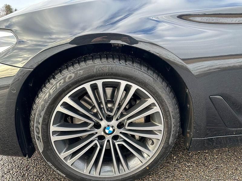 Gebraucht BMW 530 Shadowline 265 PS (194 kW) 2019 Schwarz Limousine