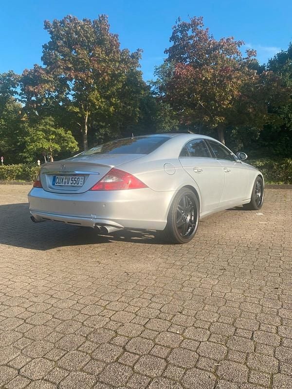 Silber Gebraucht 2006 Mercedes CLS500 Coupé | 8.500 € (Superpreis) - Bild 1/4