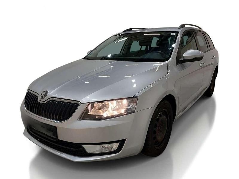 Gebraucht Skoda Octavia 110 PS (80 kW) 2014 Silber Kleinwagen