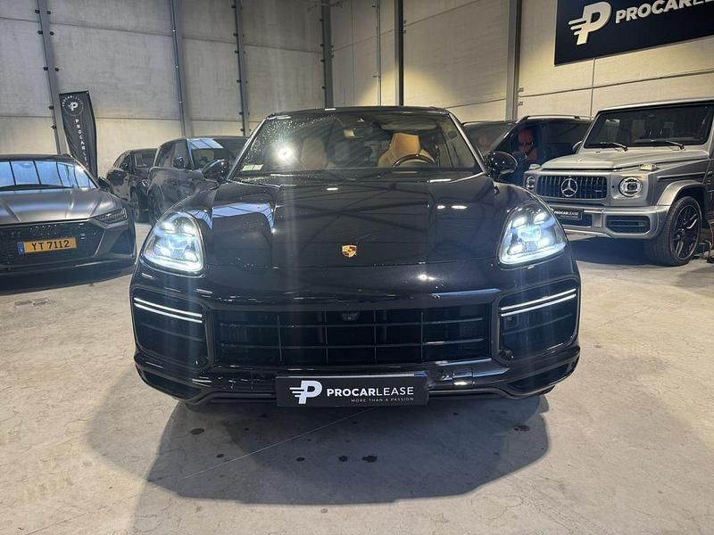Gebraucht Porsche Cayenne Turbo 549 PS (403 kW) 2018 Schwarz SUV