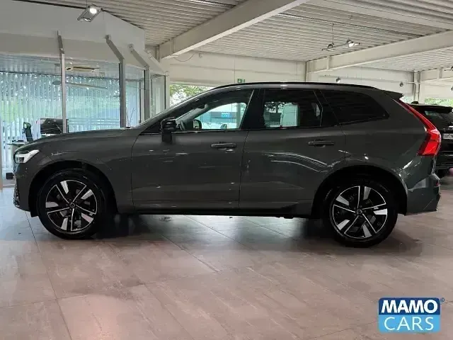 Gebraucht Volvo XC60 Plus 250 PS (183 kW) 2025 Grün SUV