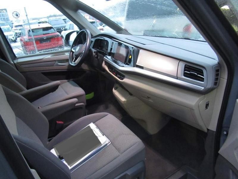 Gebraucht VW Multivan Life 150 PS (110 kW) 2022 Van