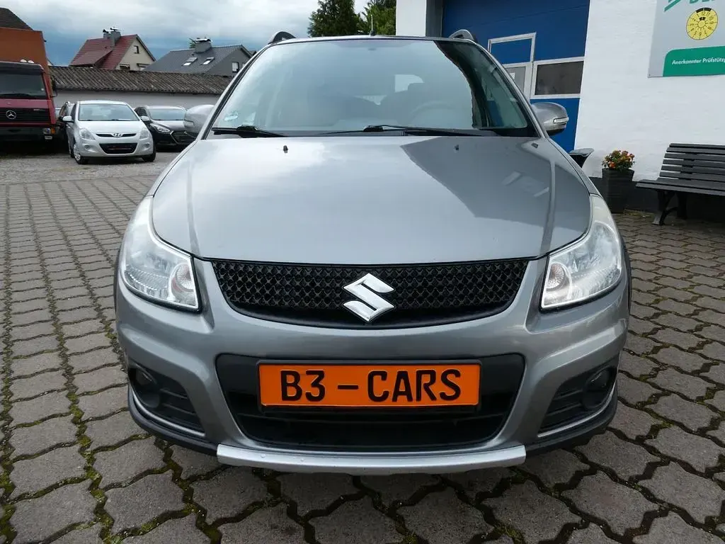 Gebraucht Suzuki SX4 Style 135 PS (99 kW) 2012 Grau SUV