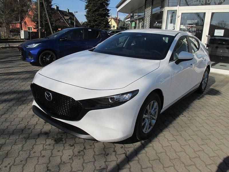 Neu Mazda 3 Prime-Line 140 PS (102 kW) 2026 Arctic white Limousine