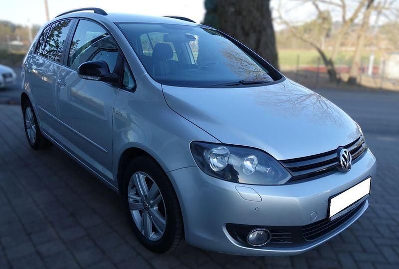 Gebraucht VW Golf VII Match 105 PS (77 kW) 2013 Silber Limousine