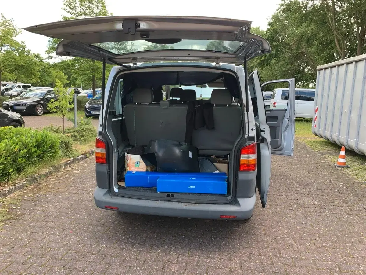 Gebraucht VW Caravelle 102 PS (75 kW) 2008 Grau Van