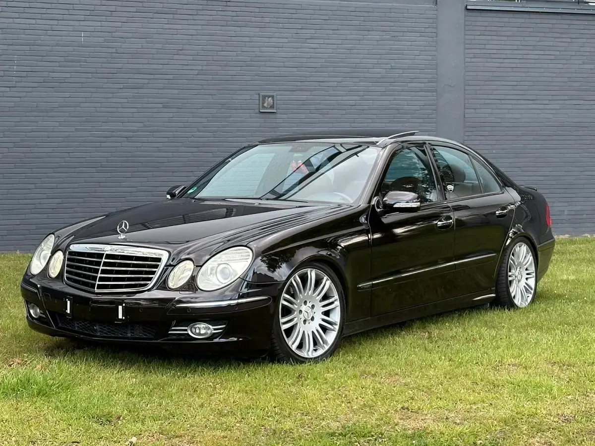 Gebraucht Mercedes E420 Sport 314 PS (230 kW) 2007 Schwarz Limousine
