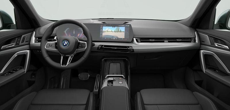 Gebraucht BMW iX1 Comfort Edition 230 kW (313 PS) 2025 Grün SUV