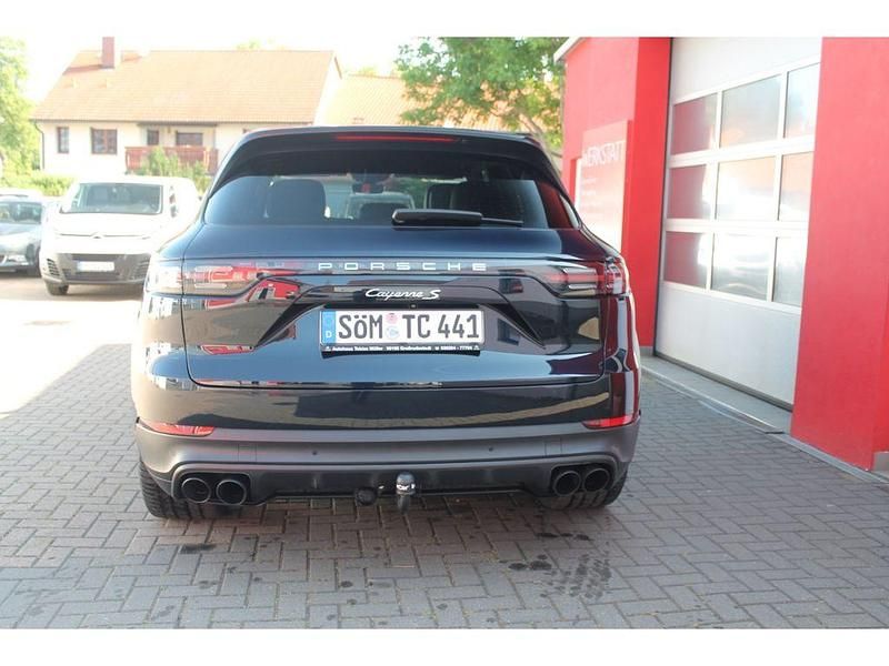 Gebraucht Porsche Cayenne S 441 PS (324 kW) 2018 Moonlightblue SUV