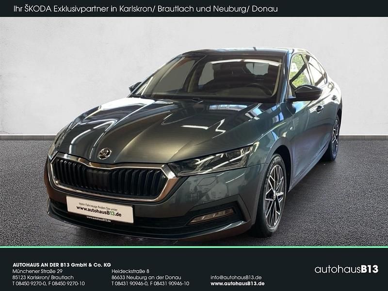 Quarzgrau metallic Gebraucht 2021 Skoda Octavia Ambition Kombi | 21.490 € (Fairer Preis) - Bild 1/4
