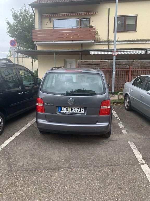 Grau Gebraucht 2006 VW Touran Conceptline Van / Kleinbus | 1.800 € (Guter Preis) - Bild 1/4