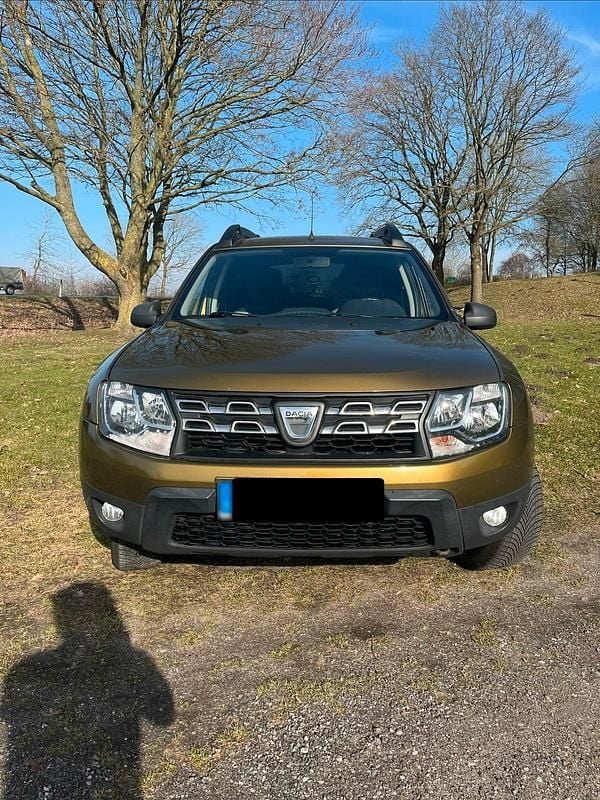 Gebraucht Dacia Duster 115 PS (84 kW) 2016 Gold SUV