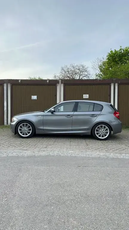 Gebraucht BMW 118 Cabriolet Performance 143 PS (105 kW) 2009 Grau Cabrio