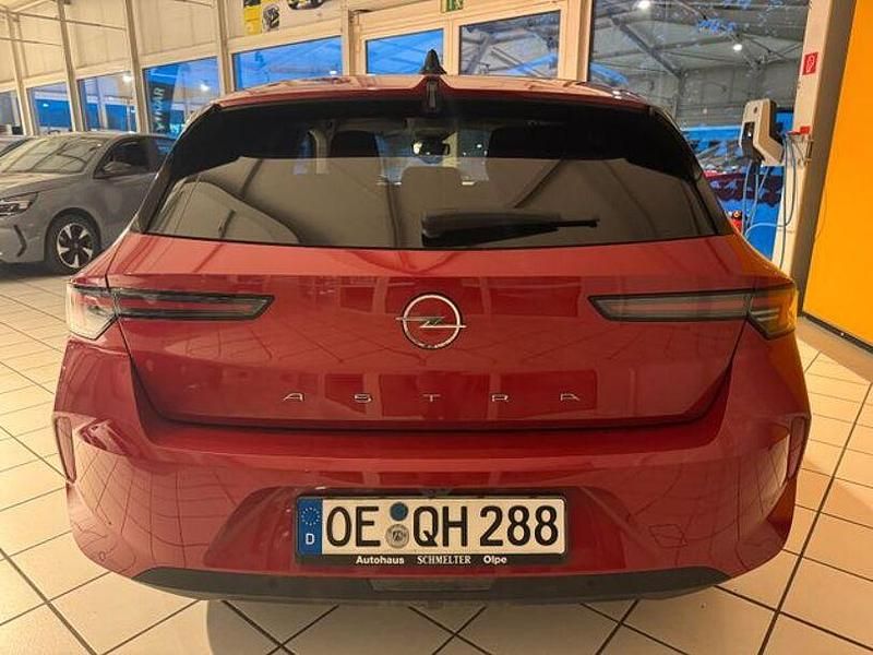 Gebraucht Opel Astra Edition 110 PS (80 kW) 2024 Rot Limousine
