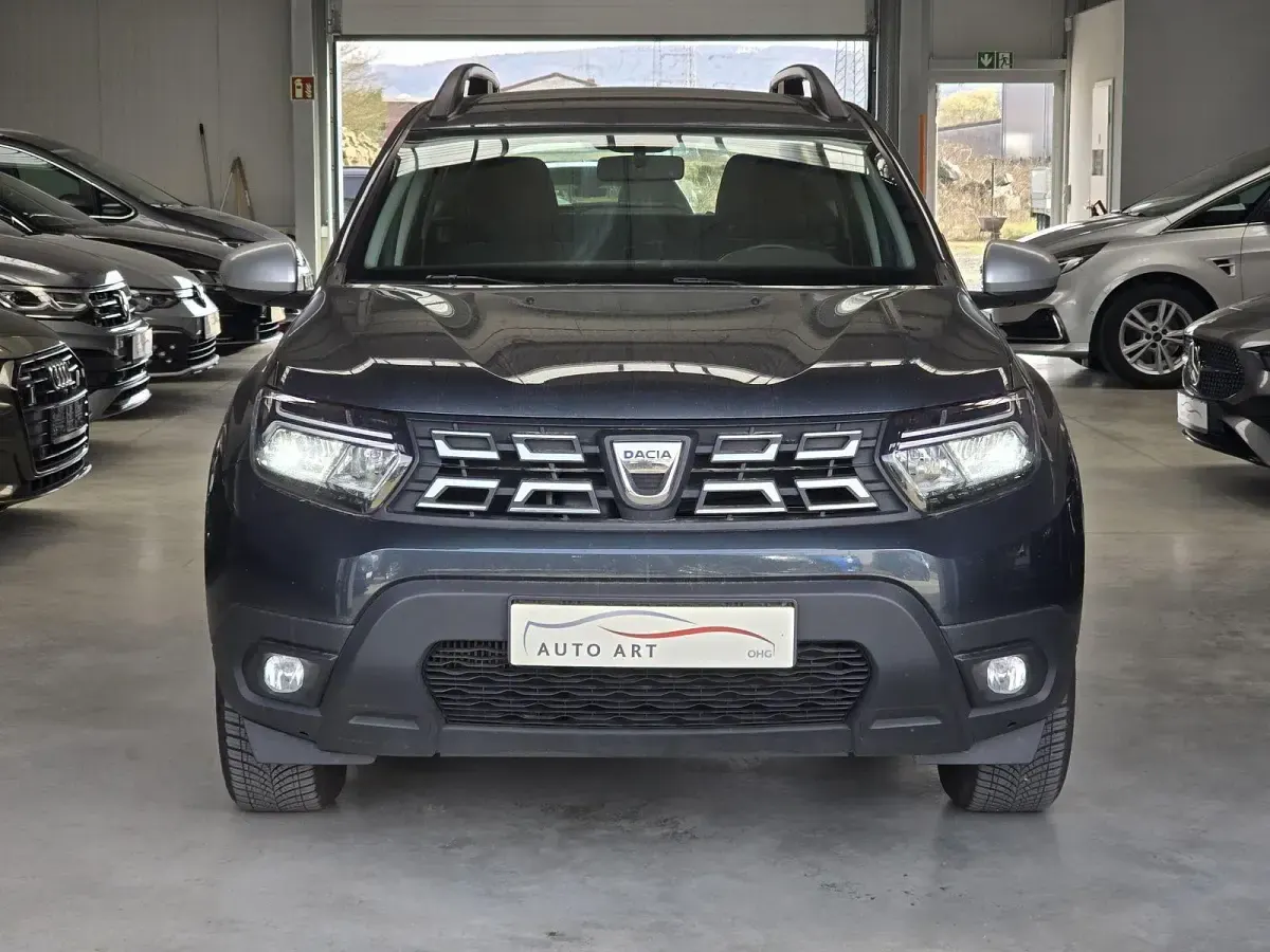 Gebraucht Dacia Duster Comfort 131 PS (96 kW) 2023 Grau SUV