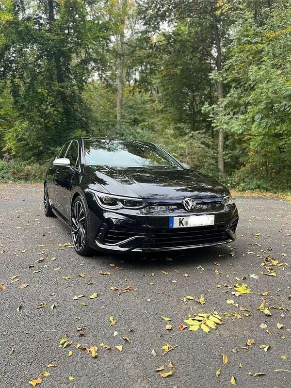 Schwarz Gebraucht 2021 VW Golf VIII R Kleinwagen | 37.700 € (Fairer Preis) - Bild 1/4