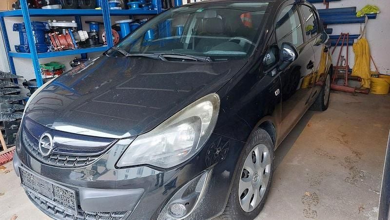 Gebraucht Opel Corsa Color Edition 101 PS (74 kW) 2014 Schwarz Kleinwagen